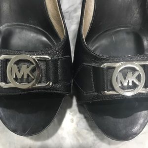🔥Michael Kors black wedges
